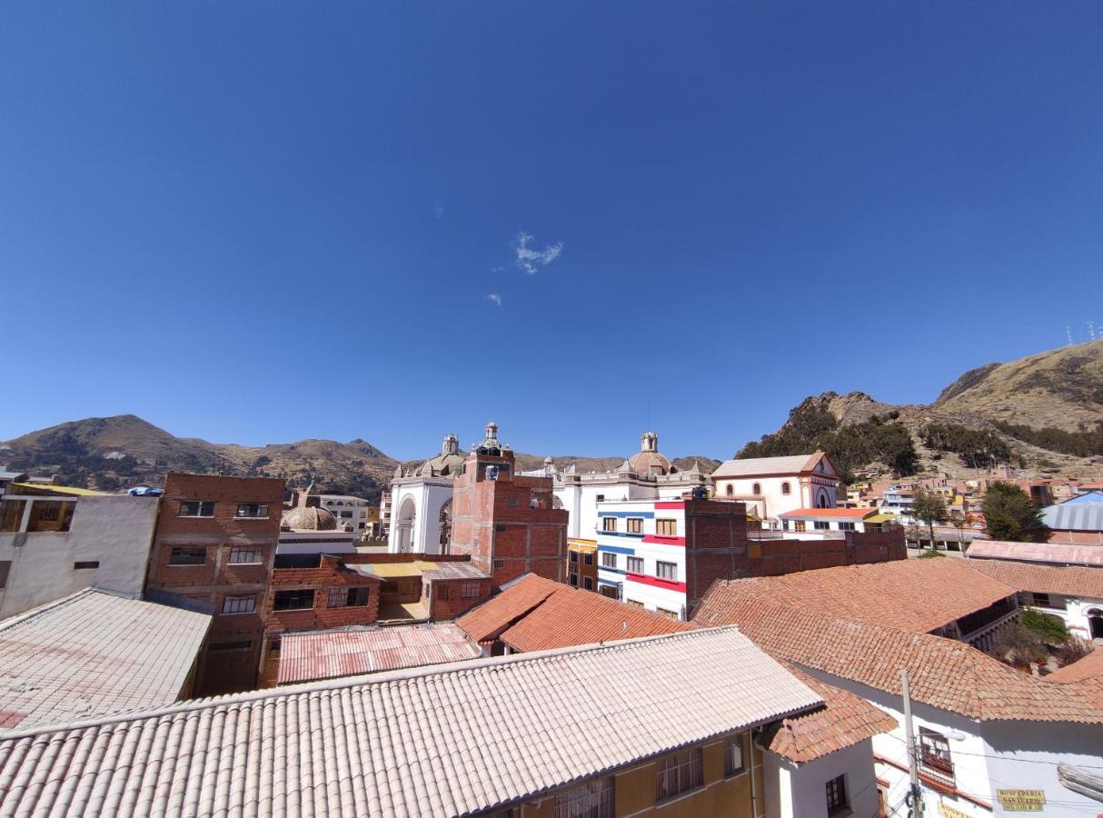 Hostal Sol Y Luna Bed and Breakfast Copacabana  Eksteriør billede